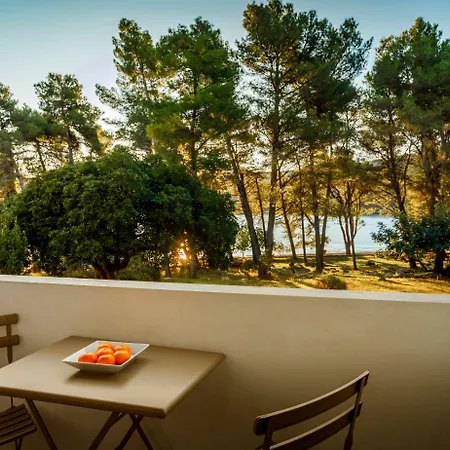 Hotel Places Hvar By Valamar