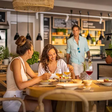 فندق Places Hvar By Valamar ستاري غراد