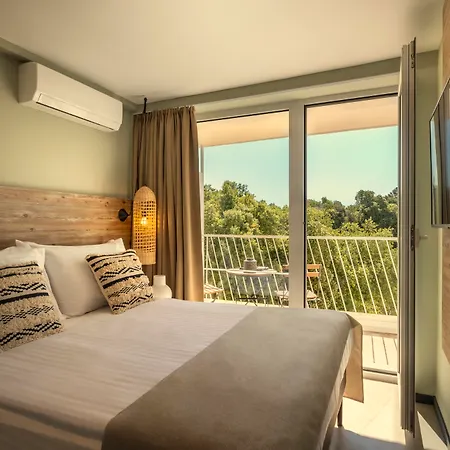 Hotel Places Hvar By Valamar 3*