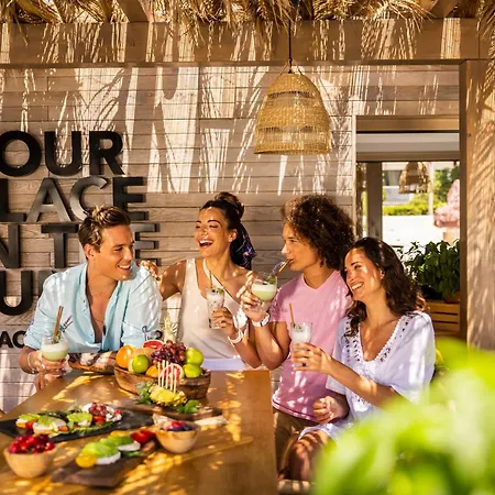 فندق Places Hvar By Valamar 3*