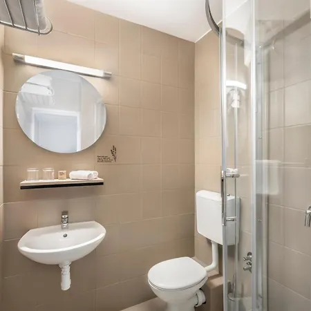 Hotel Places Hvar By Valamar