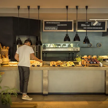 فندق Places Hvar By Valamar 3*