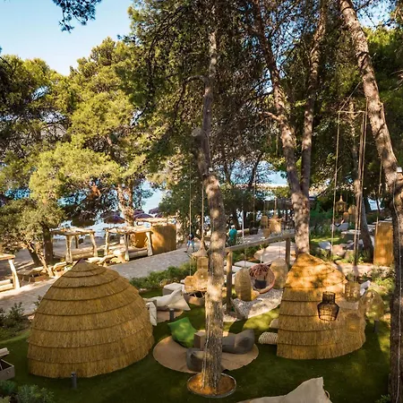 Places Hvar By Valamar Hotel