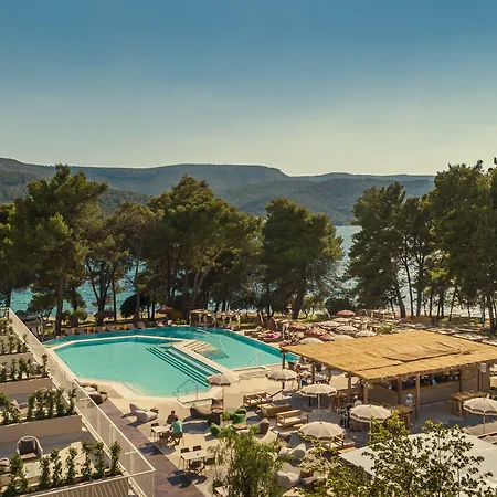 Places Hvar By Valamar Готель 3*