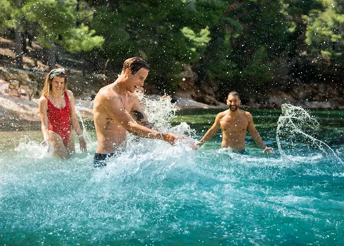 Places Hvar By Valamar Hotel