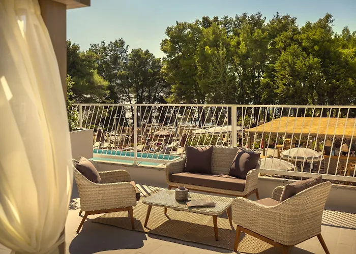 Hotel Places Hvar By Valamar 3*