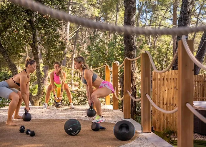 Places Hvar By Valamar Отель